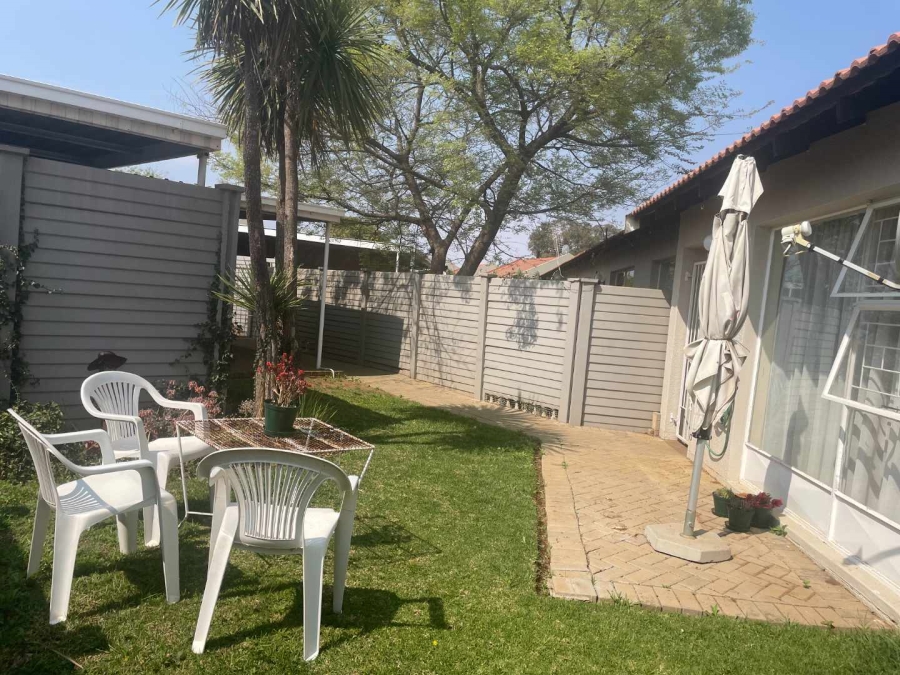 2 Bedroom Property for Sale in Langenhovenpark Free State